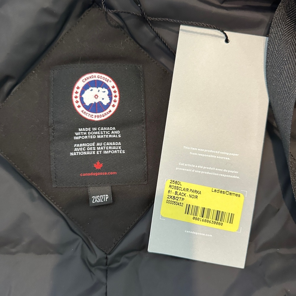 Canada Goose Black Ski & Snow Jacket - Picture 5 of 5